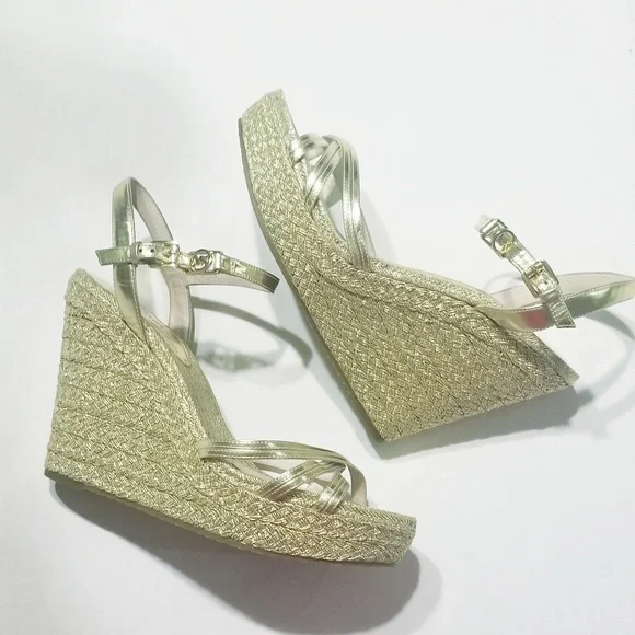 Michael Kors Gold Wedge size 10 - Picture 4 of 6